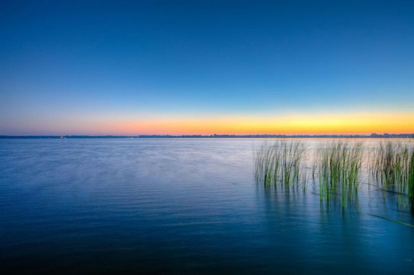 Exterior, Lake