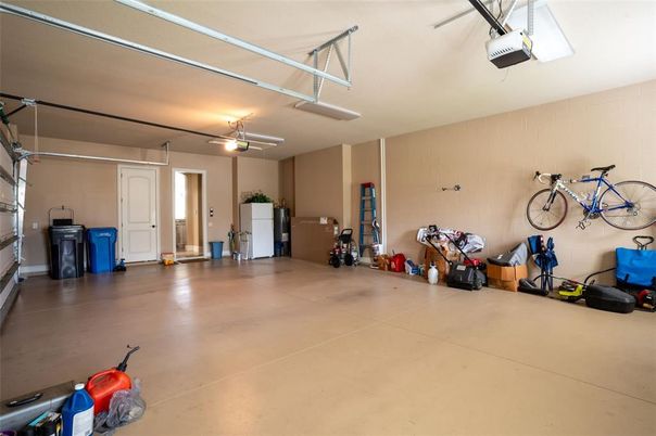 Garage, Interior