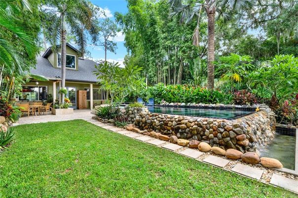 Backyard, Exterior, Pool