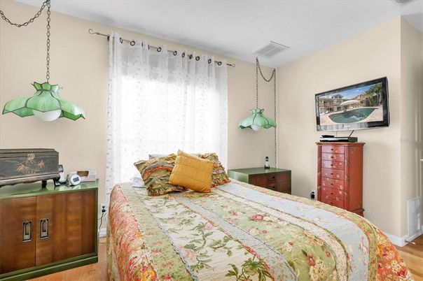 Bedroom, Interior, Pendant Lights, Wood Texture Flooring
