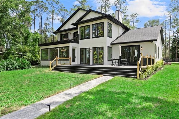 Backyard, Exterior, Facade, Farmhouse