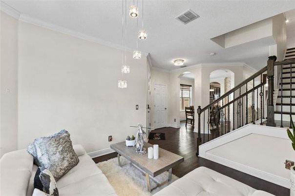 Interior, Living room, Pendant Lights, Wood Texture Flooring