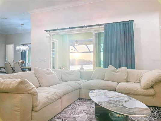 Chandelier, Dining room, Interior, Living room
