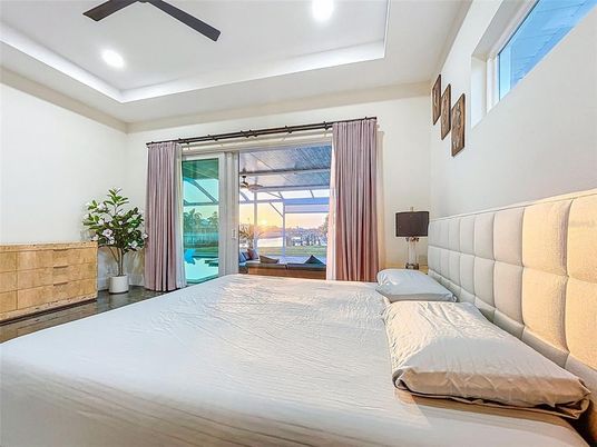 Bedroom, Interior, Recessed Lighting