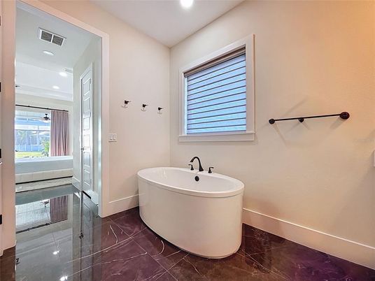 Bathroom, Free Standing Baths, Interior, Recessed Lighting