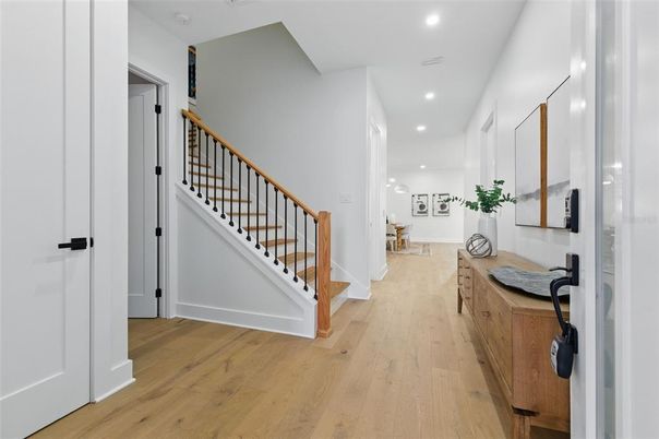 Interior, Recessed Lighting, Wood Texture Flooring