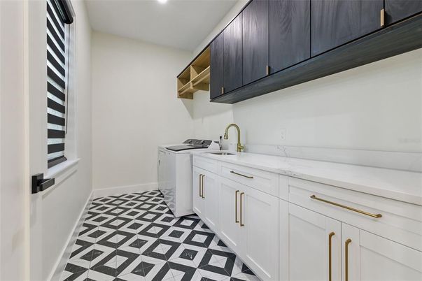 Interior, Recessed Lighting, Washer