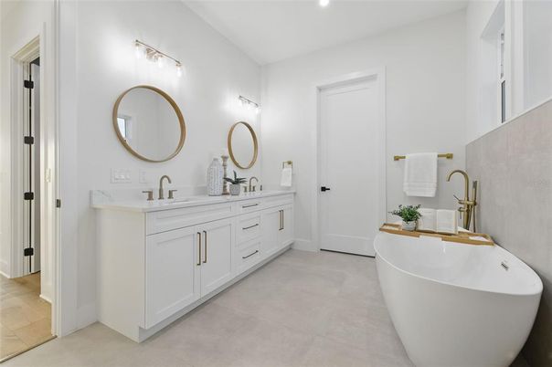 Bathroom, Dual Sink Vanities, Free Standing Baths, Interior, Recessed Lighting
