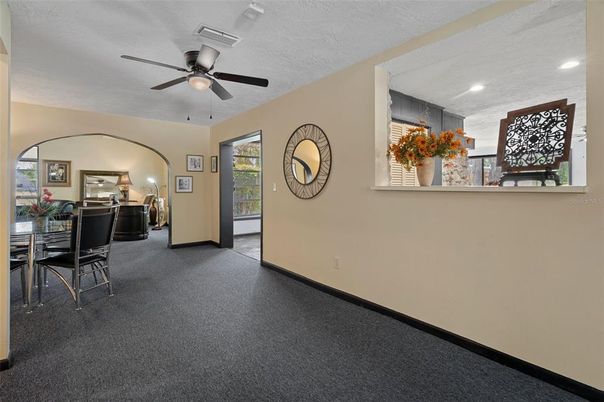 Dining room, Interior, Recessed Lighting