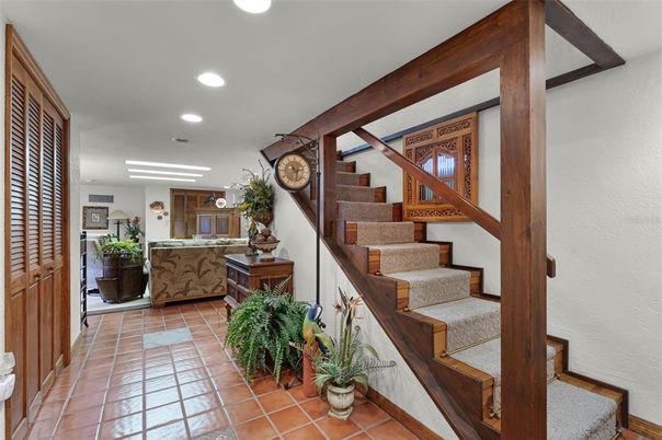 Interior, Recessed Lighting