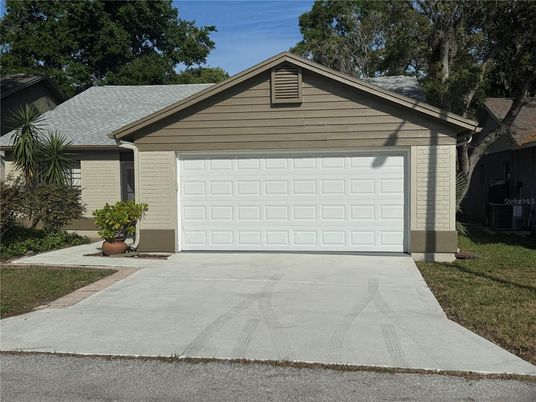 Detached Garage, Exterior