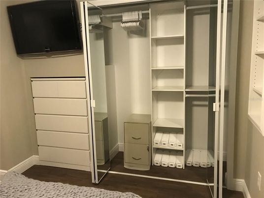 Interior, Walk-in Closets, Wood Texture Flooring