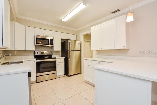 Interior, Kitchen, Pendant Lights, Stainless Steel Appliances