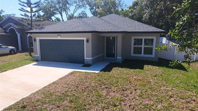 Attached, Exterior, Facade, Ranch