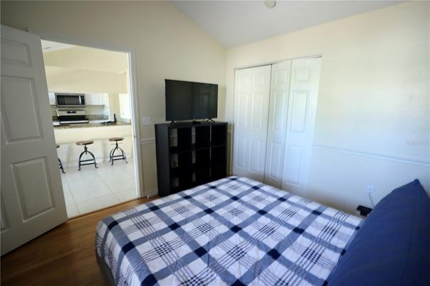 Bedroom, Interior, Kitchen, Stainless Steel Appliances, Wood Texture Flooring