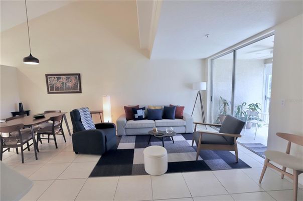 Dining room, Interior, Living room, Pendant Lights