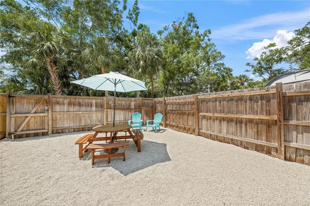 Backyard, Exterior