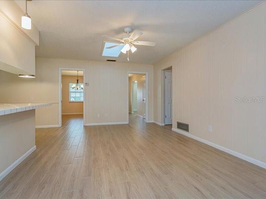 Empty room, Interior, Pendant Lights, Wood Texture Flooring