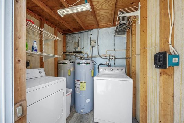 Interior, Utility Closets, Washer, Wooden Beams, Wooden Ceilings, Wood Texture Flooring, Wooden Walls