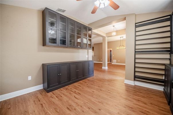 Empty room, Interior, Pendant Lights, Wood Texture Flooring