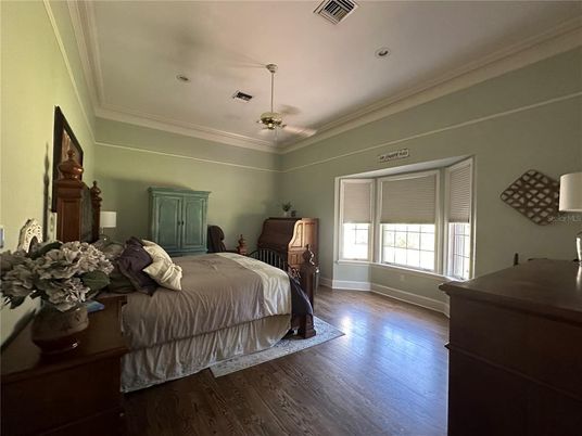 Bedroom, Interior, Pendant Lights, Recessed Lighting, Wood Texture Flooring