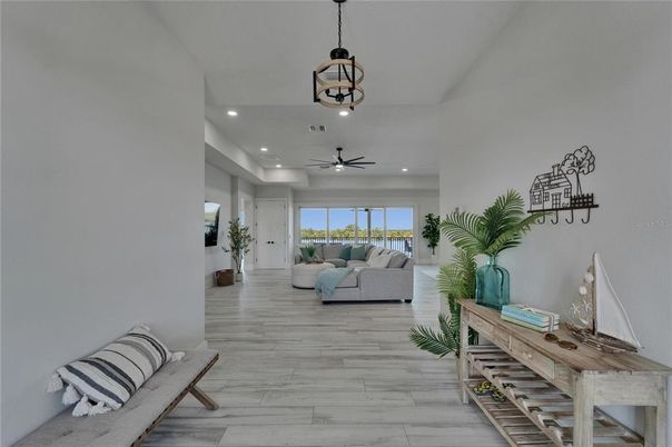 Interior, Living room, Pendant Lights, Recessed Lighting, Wood Texture Flooring