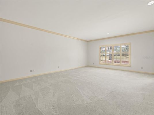 Empty room, Interior, Recessed Lighting