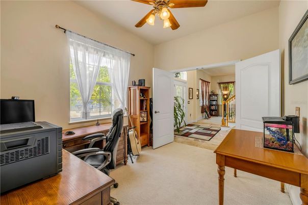 Home Office, Interior