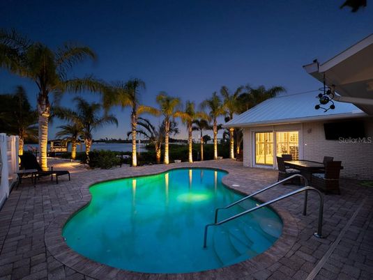 Exterior, Pool, Water