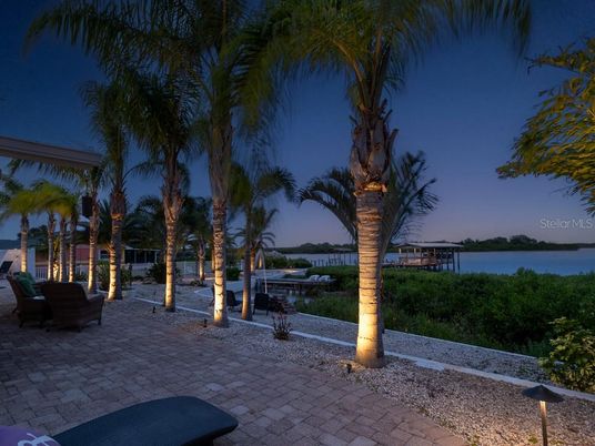 Exterior, Water