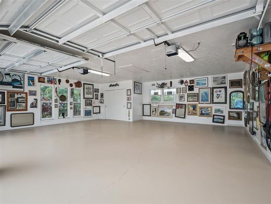 Garage, Interior