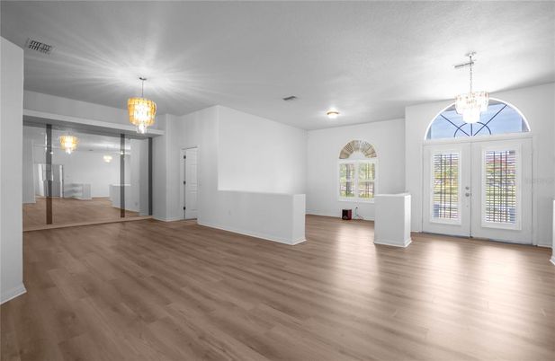 Chandelier, Empty room, Interior, Pendant Lights, Wood Texture Flooring