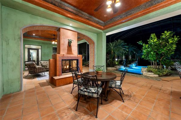 Dining room, Fireplace, Interior, Recessed Lighting
