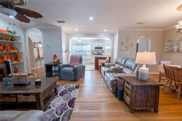 Chandelier, Dining room, Interior, Kitchen, Living room, Recessed Lighting, Wood Texture Flooring