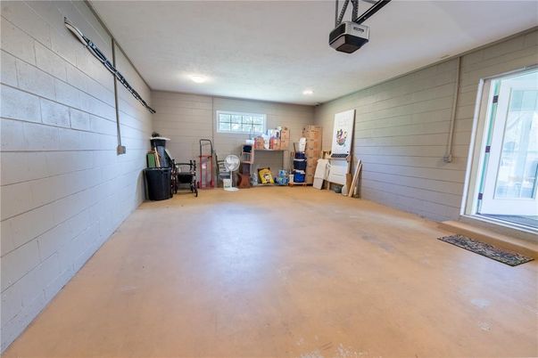 Fitness Equipment, Garage, Interior, Recessed Lighting