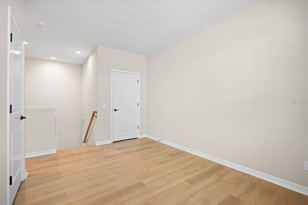 Empty room, Interior, Recessed Lighting, Wood Texture Flooring