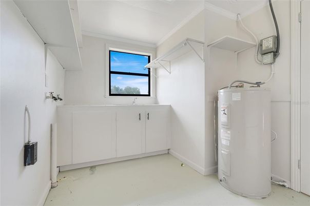 Interior, Washer