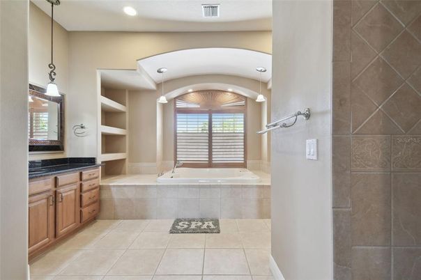 Bathroom, Interior, Pendant Lights, Recessed Lighting