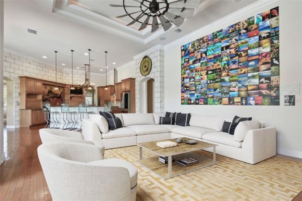 Interior, Kitchen, Living room, Pendant Lights, Recessed Lighting, Stainless Steel Appliances, Wood Texture Flooring