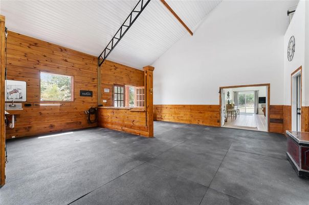 Empty room, Interior, Wooden Walls