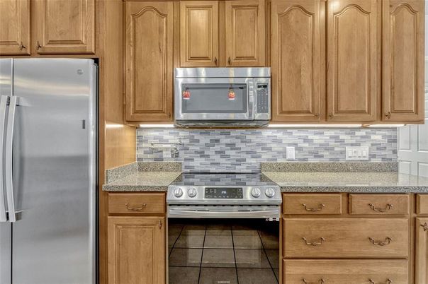 Interior, Kitchen, Stainless Steel Appliances