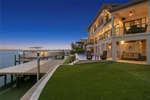 Exterior, Water