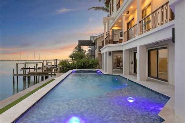 Exterior, Pool, Water