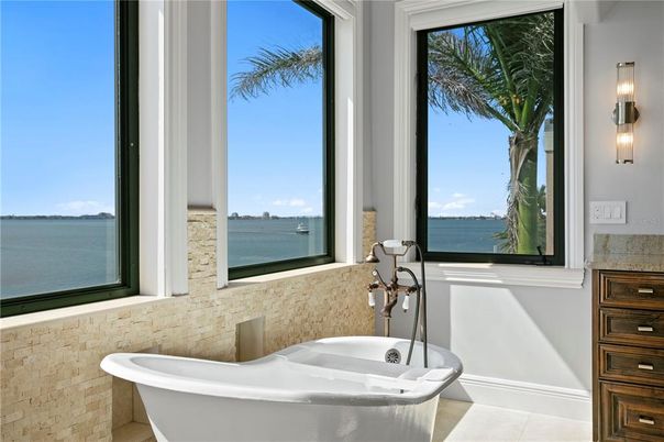 Bathroom, Free Standing Baths, Interior, Water