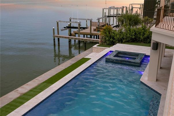Exterior, Pool, Water