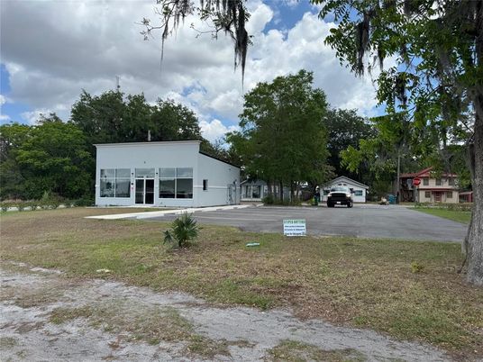 Backyard, Detached Garage, Exterior