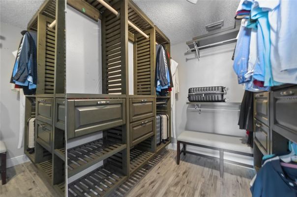 Interior, Walk-in Closets, Wood Texture Flooring