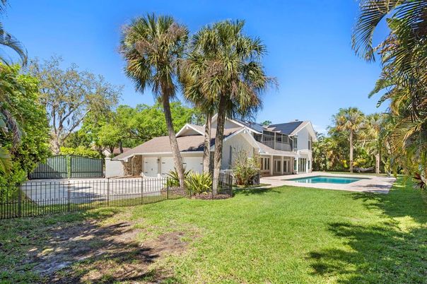 Backyard, Exterior, Pool