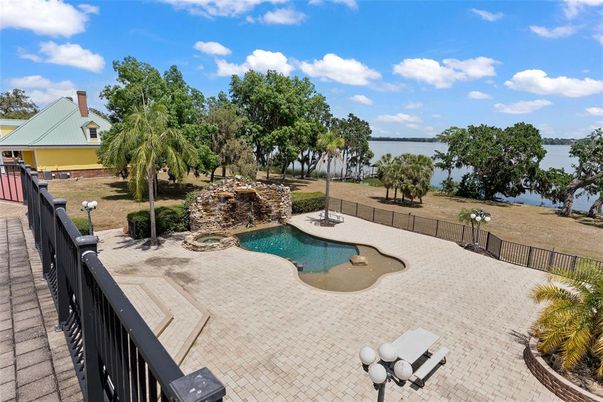 Exterior, Pool, Water