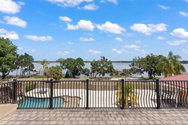 Exterior, Pool, Water
